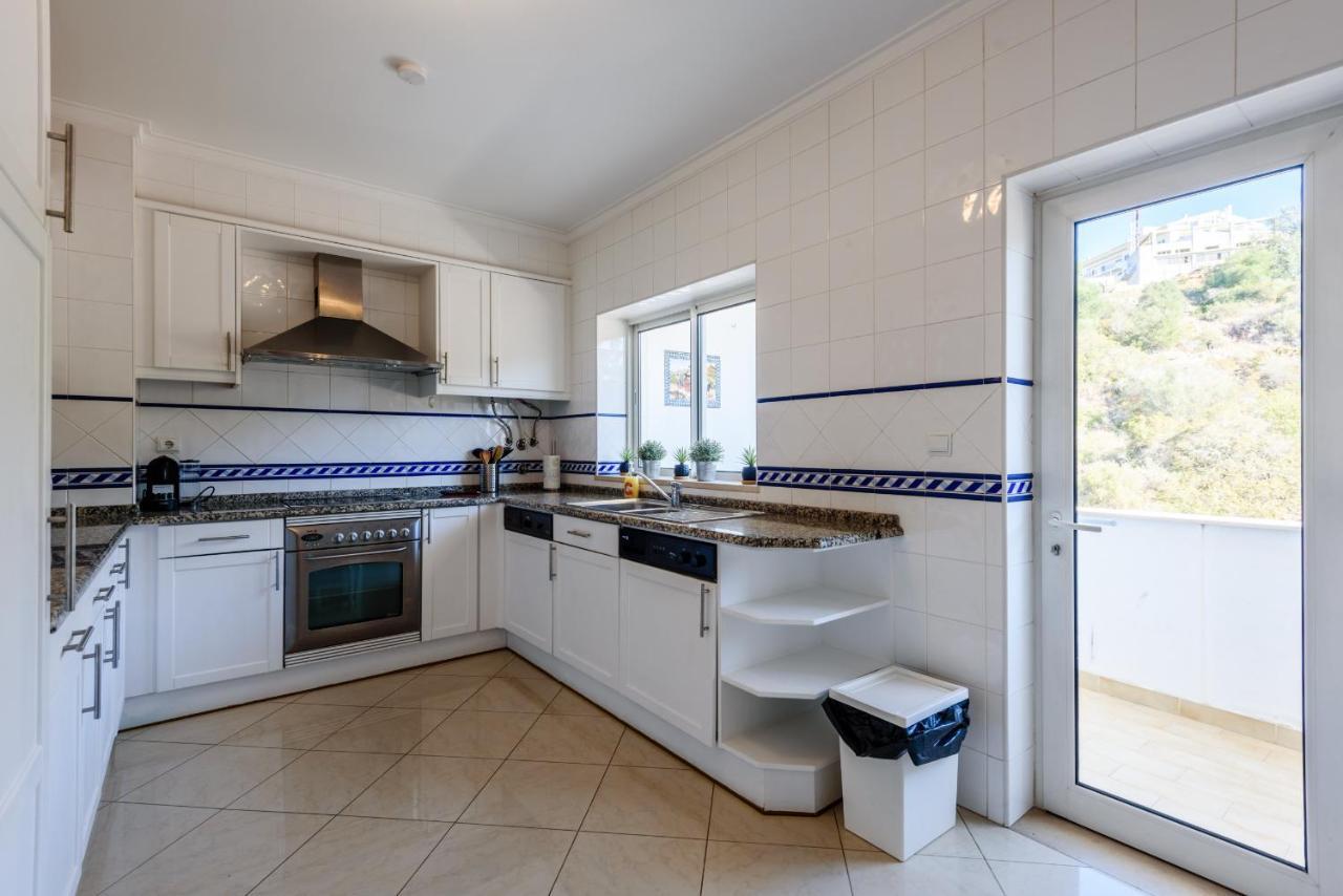 Amazing apartment in Albufeira Esterno foto
